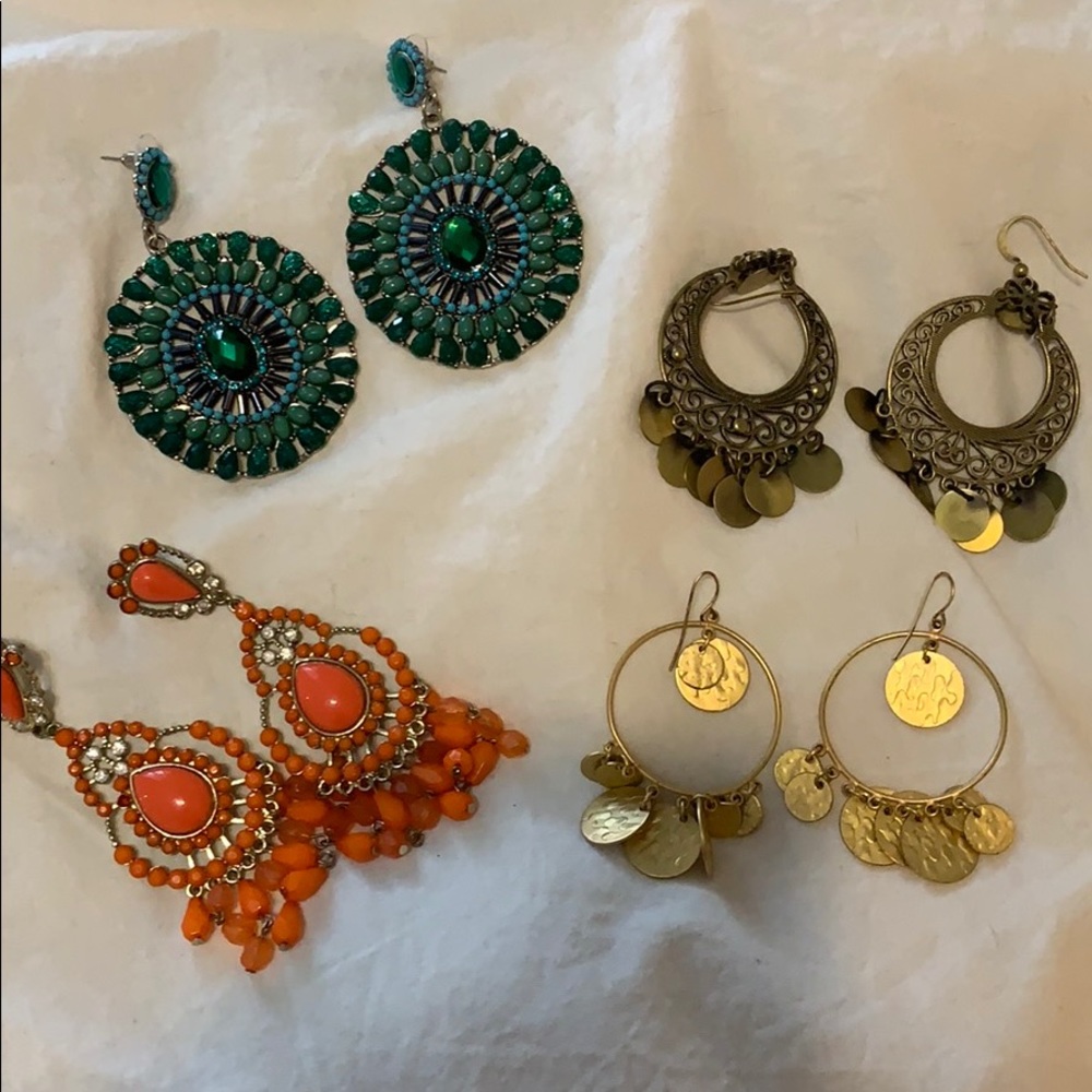 Pack of statement earrings!